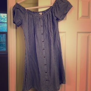 Cute off-the-shoulder strolled dress